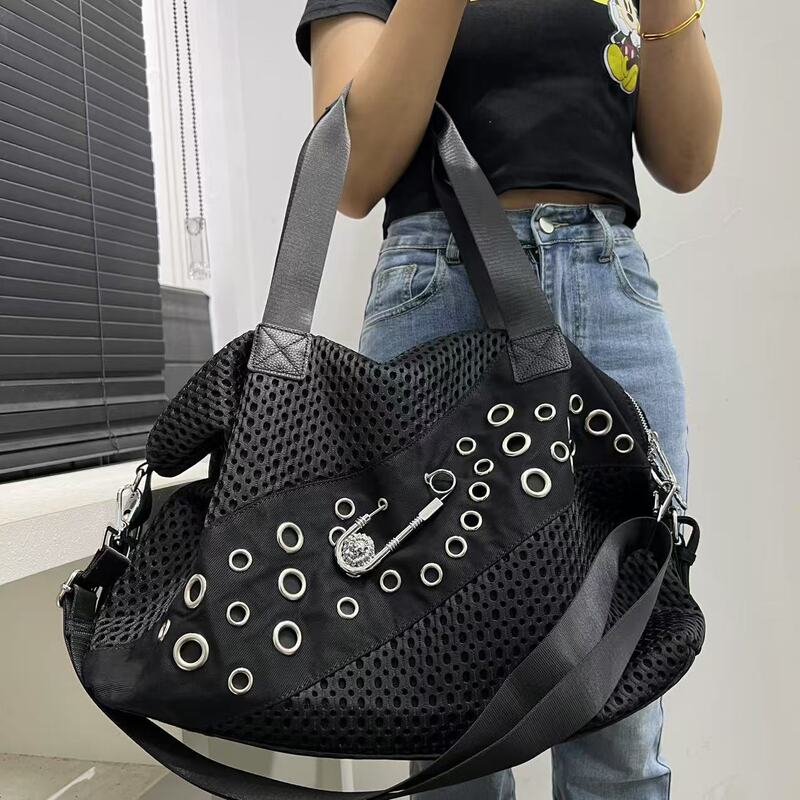 女性向けのクロスボーダー特別なファッショナブルなパーソナライズされたメッシュ特大トートバッグ、大きなピンリベットリングショルダーバッグ|undefined