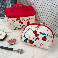 三丽鸥HelloKitty刺绣化妆包女大容量高颜值便携外出化妆品收纳包