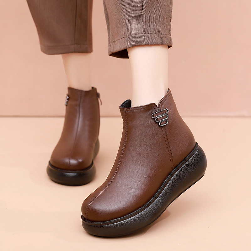 Mã D5709 Giá 1470K: Giày Boot Cổ Thấp Nữ Jiksro Big Size Ngoại Cỡ Mũi Tròn Hàng Mùa Xuân Thu Đông Trung Niên Đế Cao Giày Dép Nữ Chất Liệu Da Bò G04, (Miễn Phí Vận Chuyển Toàn Quốc).