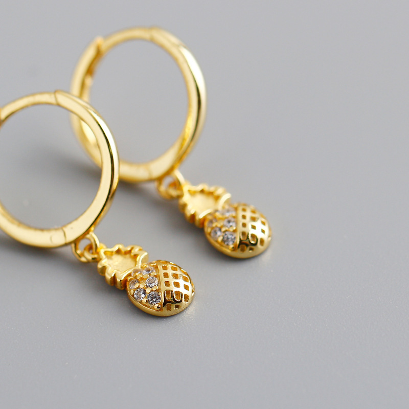 2021 New CrossBorder European and American Ear Clip Affordable Luxury Fashion Diamond PineappleShaped J Fashion Simple Stud Earrings Ear Clip Accessoriespicture1