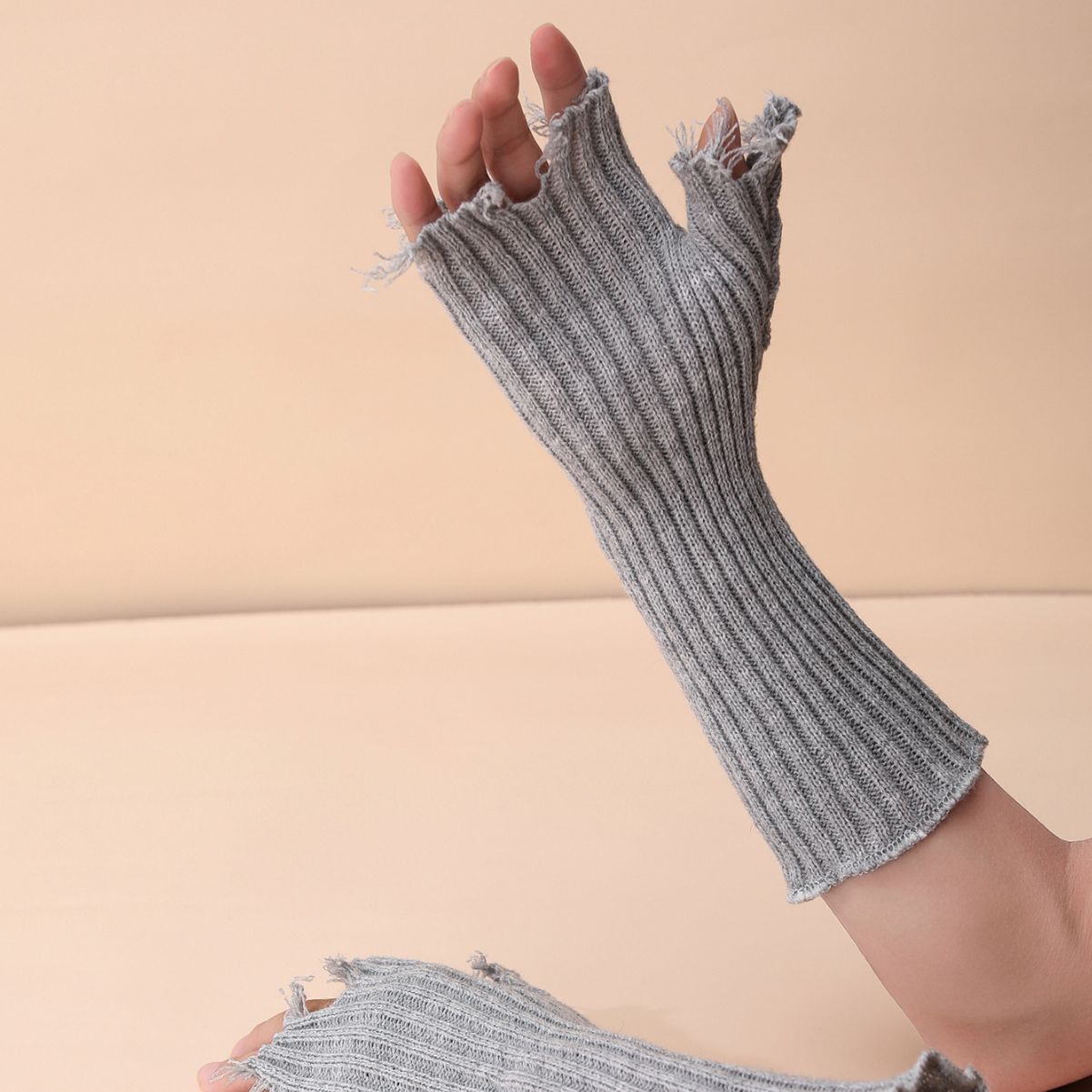 Otoño e Invierno nueva moda personalizada rasgado de punto guantes medio dedo