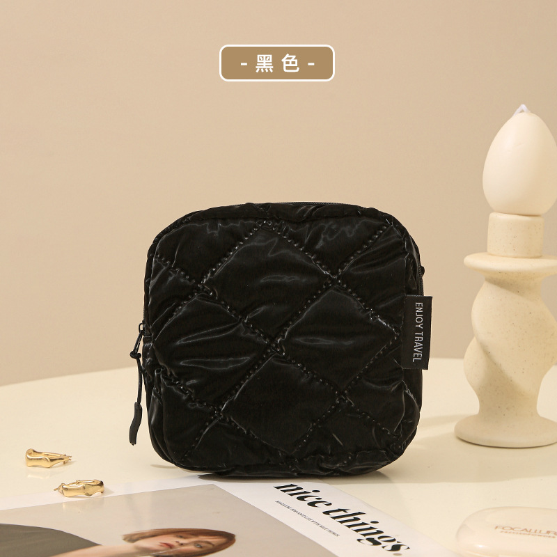 Bolsa de almacenamiento de servilletas sanitarias de suministro transfronterizo mensual portátil PU servilleta sanitaria pequeña bolsa cuadrada impermeable tía toalla bolsa de salud