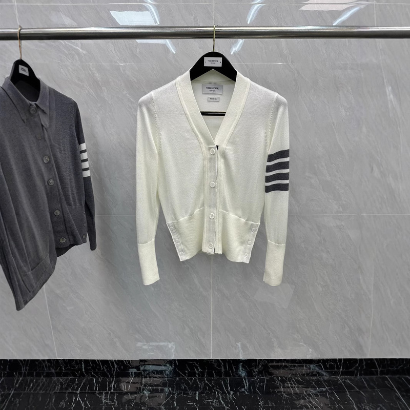 Factory Direct TB Wool Sweater Women's No Pocket Four-button V-neck Four-bar Casual All-match Top Long-sleeved Cardigan