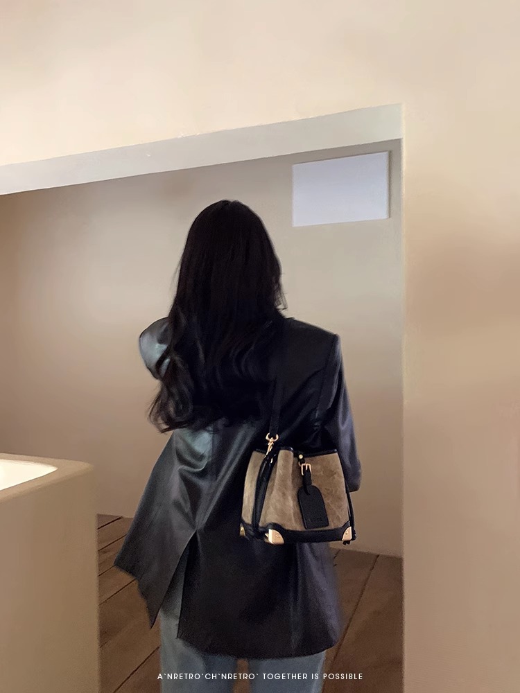 Nanfeng Chio2nd Ölgemälde Pavilion Bucket Bag Damen 2024 Neuer Stil High-End Western Style Single Shoulder Crossbody Bag_voghion.com