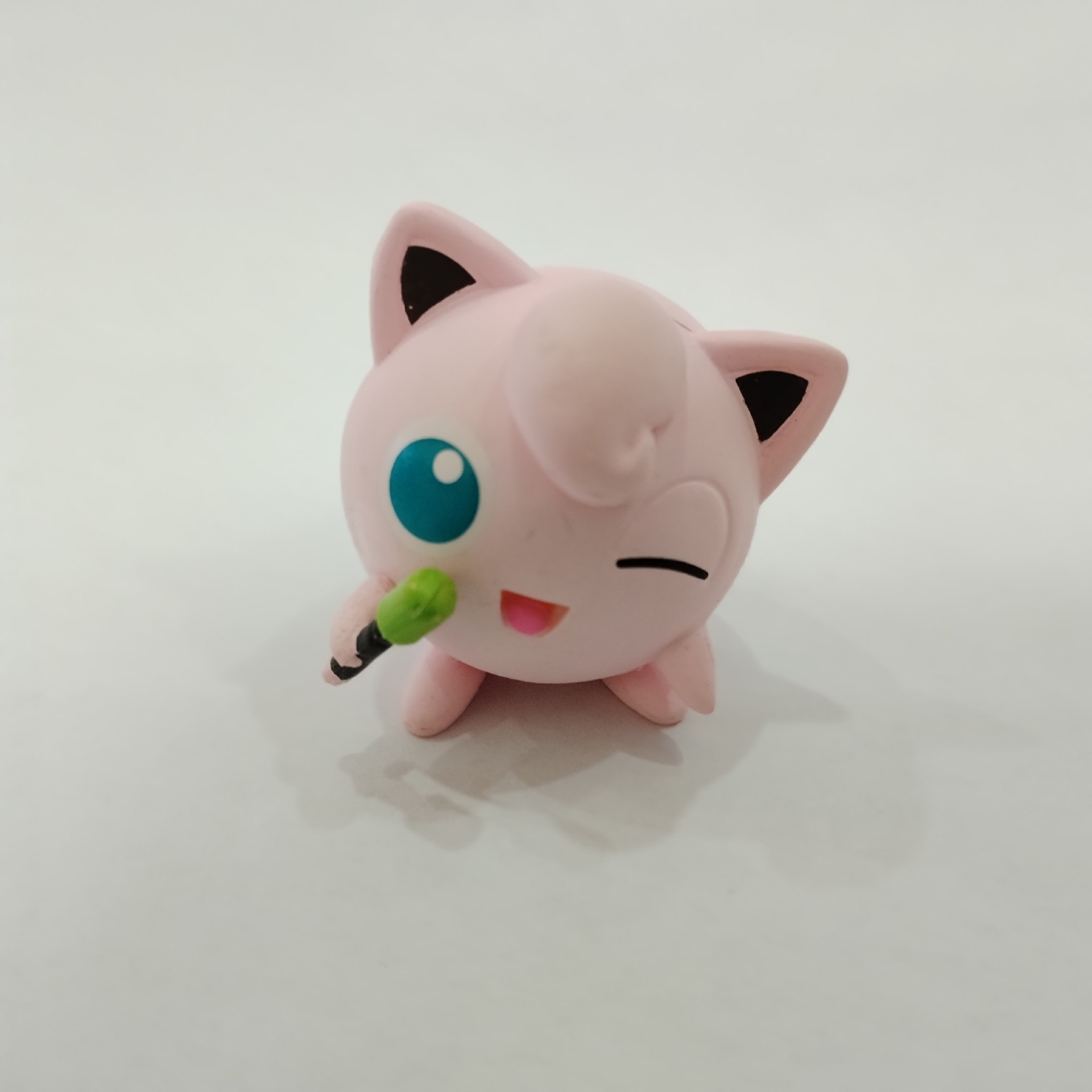 Pokémon Bola Pokémon Pokémon Zhu Zi Super Dream Dragón que escupe fuego Modelo de juguete