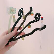 �ŷ緢�����շ���Ů�߼��й�װ���ӷ���ͷ�κ������۷��β�ҡ����