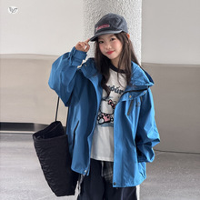 女童连帽冲锋衣2026秋季新款中大童宽松防风户外服外套秋装夹克衫