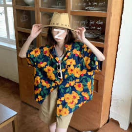 宽松短袖多巴胺花图案港风衬衫女夏季海边度假大碎花上衣2026衬衣