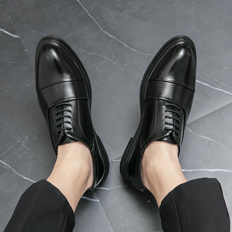 Comercio exterior tamaño 46 zapatos de cuero para hombres verano aumento de altura de negocios puntuales estilo británico traje de boda zapatos de cuero novio