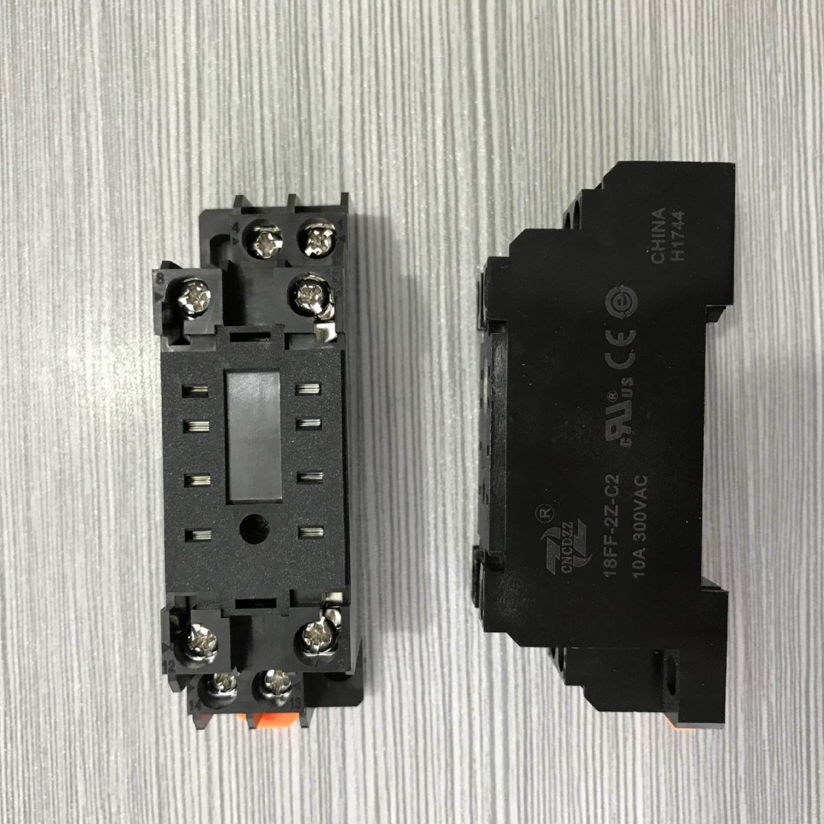 厂家供应合腾继电器插座PYF08A-E继电器插座