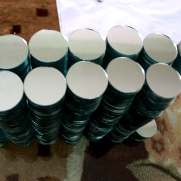 Acrylic lens