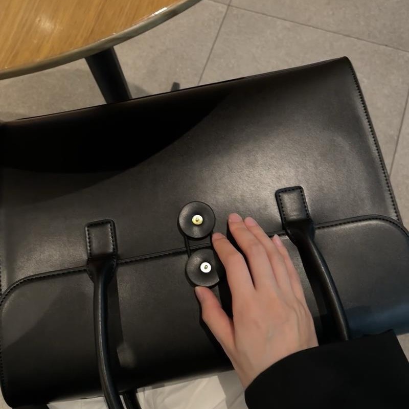 New Luxury Leather Retro Fashion Women's Commuter Business Briefcase Large Capacity Laptop Bag - Thumbnail 4