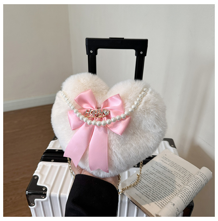 Femmes Petit Peluche Lettre Noeud D'Arc Mignon Fermeture Éclair Sac D'Épaule display picture 7