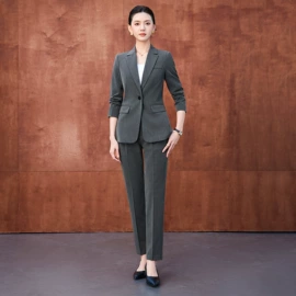 职业女裤套装;女式衬衫;小西装