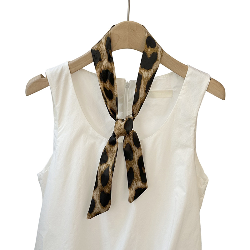 Pañuelo de seda, tira larga, sentido de alta gama, nuevo pañuelo de seda de imitación, pañuelo en la cabeza, cinturón para el cabello, bolso para el cabello atado, cinturón decorativo con serpentina