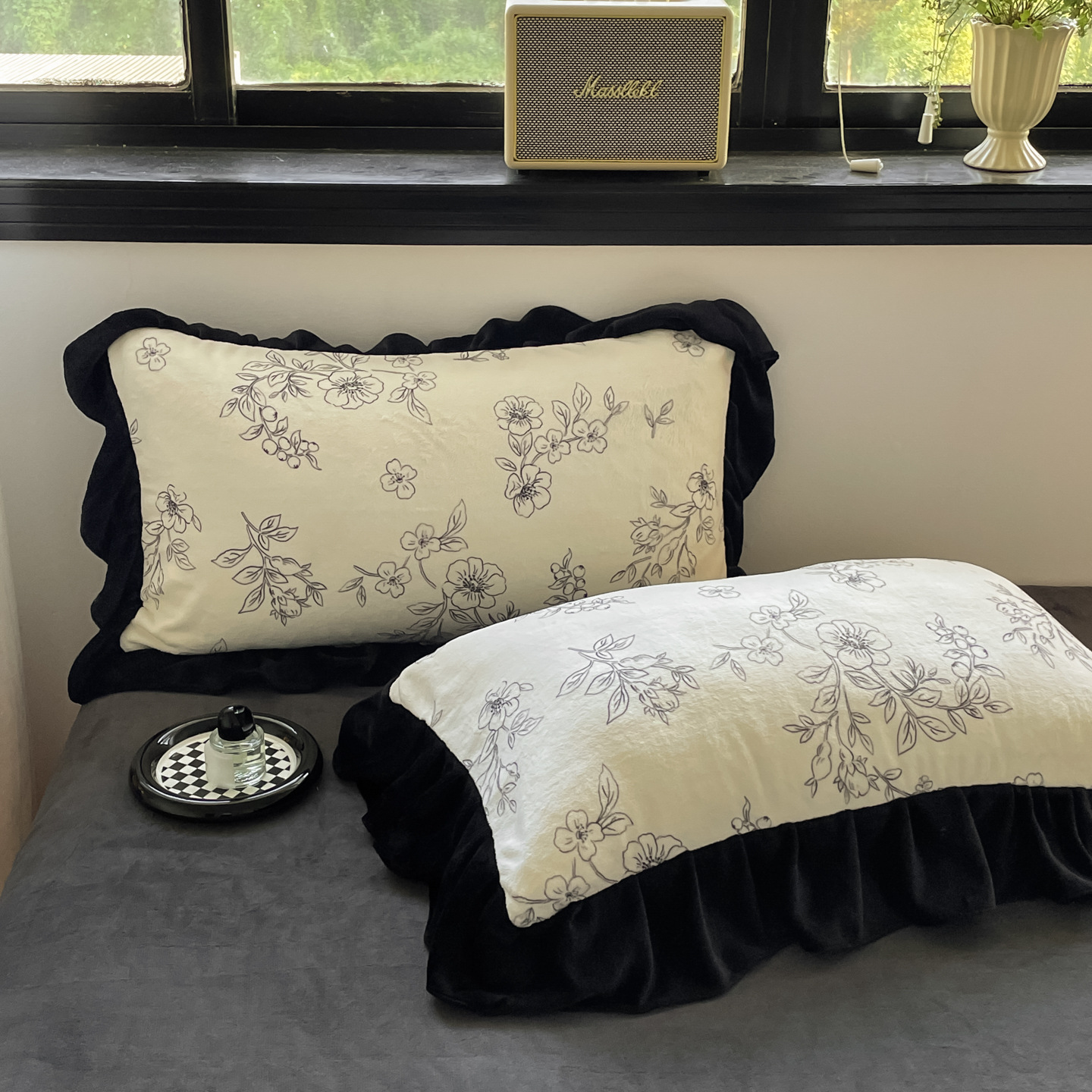 Set di quattro pezzi in stile vintage nordico francese boho color latte, copripiumino invernale in pizzo color corallo e velluto, biancheria da letto Nantong, lenzuolo in flanella 4_voghion.com
