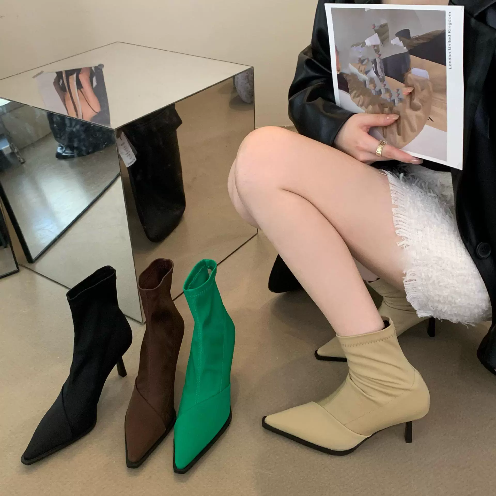 Модные туфли на острых каблуках с тонкими каблуками 2024 осень-зима новые средние каблуки на высоком каблуке лайкра эластичные сапоги тощие сапоги