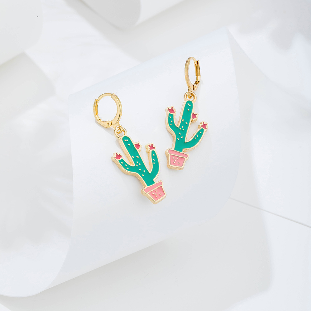 Wholesale Jewelry Geometric Hollow Plant Cactus Earrings Nihaojewelry display picture 2