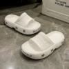 Drag white