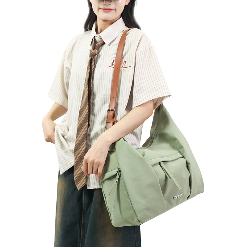 时尚百搭出行斜挎包女大容量休闲旅行单肩包简约运动多功能收纳包|undefined