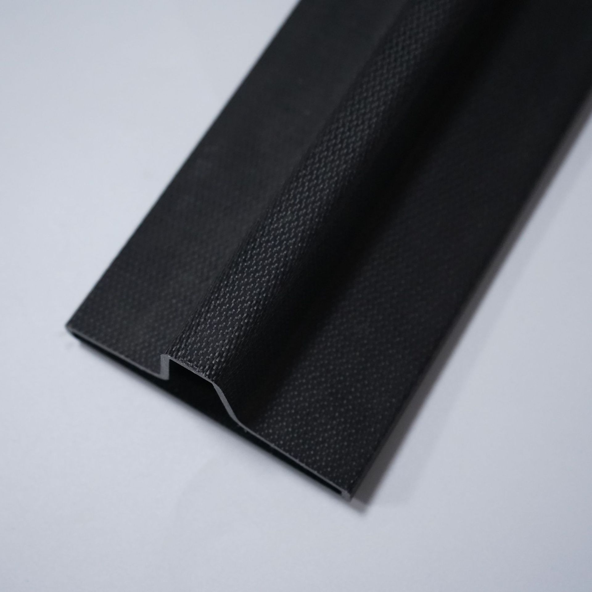 厂家供应高强轻量化碳纤维型材 CNC精加工航空航天异型件定制