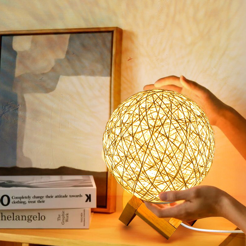 Grand View Garden lámpara de escritorio moderna y simple lámpara de cabecera del dormitorio lámpara de noche creativa ins joven decoración romántica lámpara de bola de vidana L