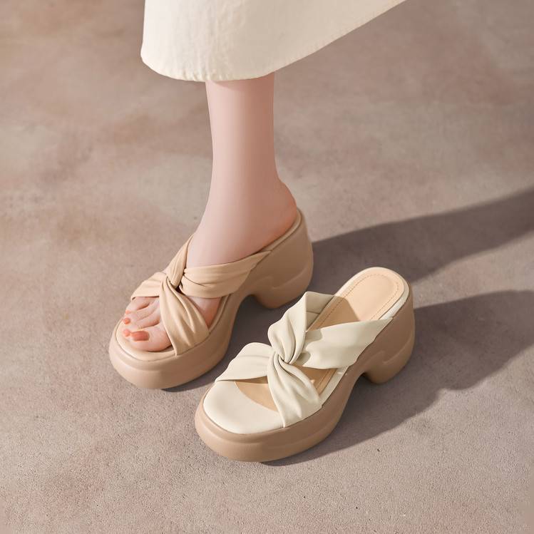 Dép sandal nữ quai chữ V đế tăng chiều cao mềm nhẹ đi biển mùa hè — màu trắng ngà, màu mơ chi tiết 13