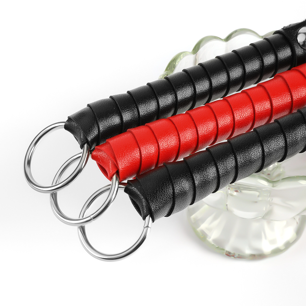 Juguetes sexuales para adultos equipo criminal de entrenamiento SM negro pequeño látigo adulto sexo femenino juguetes látigo entrega de una sola pieza