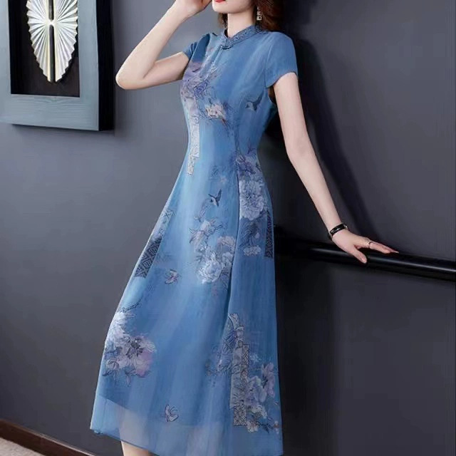 Summer Is the Season for Middle-Aged Women's Modernized Qipao Style 2023 Chiffon Dress for Moms, with a Trendy and Elegant Look