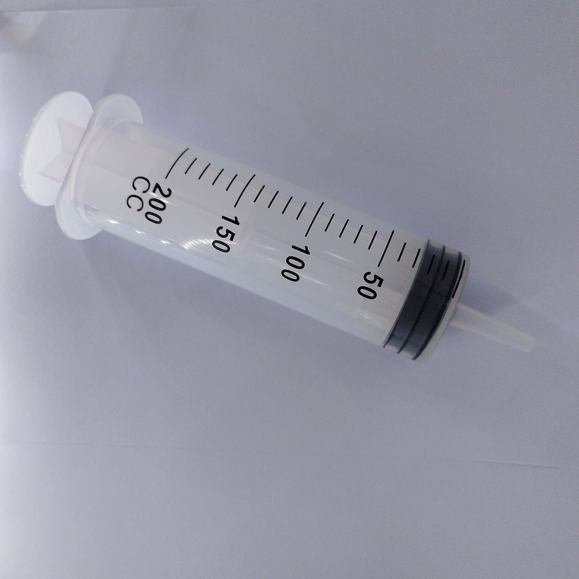 Comercio exterior al por mayor 1-500ml jeringa de plástico desechable boca recta con aguja jeringa animal