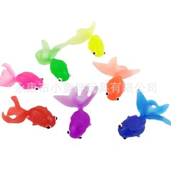 TPRソフトゴムシミュレーション金魚5cm透明環境保護浮遊金魚海洋動物子供魚すくい玩具