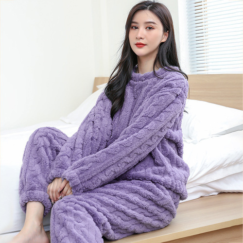 Winter coral velvet pajamas for women, plus velvet and thickened flannel long-sleeved home clothes, loose, warm and comfortable velvet suit