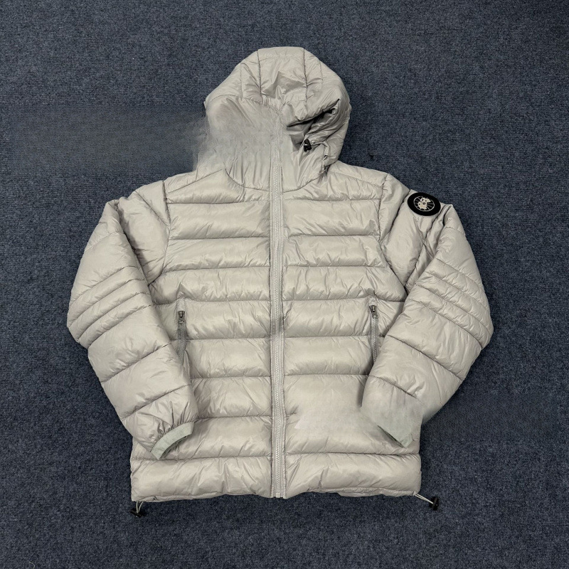 Transfronterizo para GANS GOOSE algodón pareja masculina y femenina 1 / 1 insignia europea encapuchada ropa de pan spot