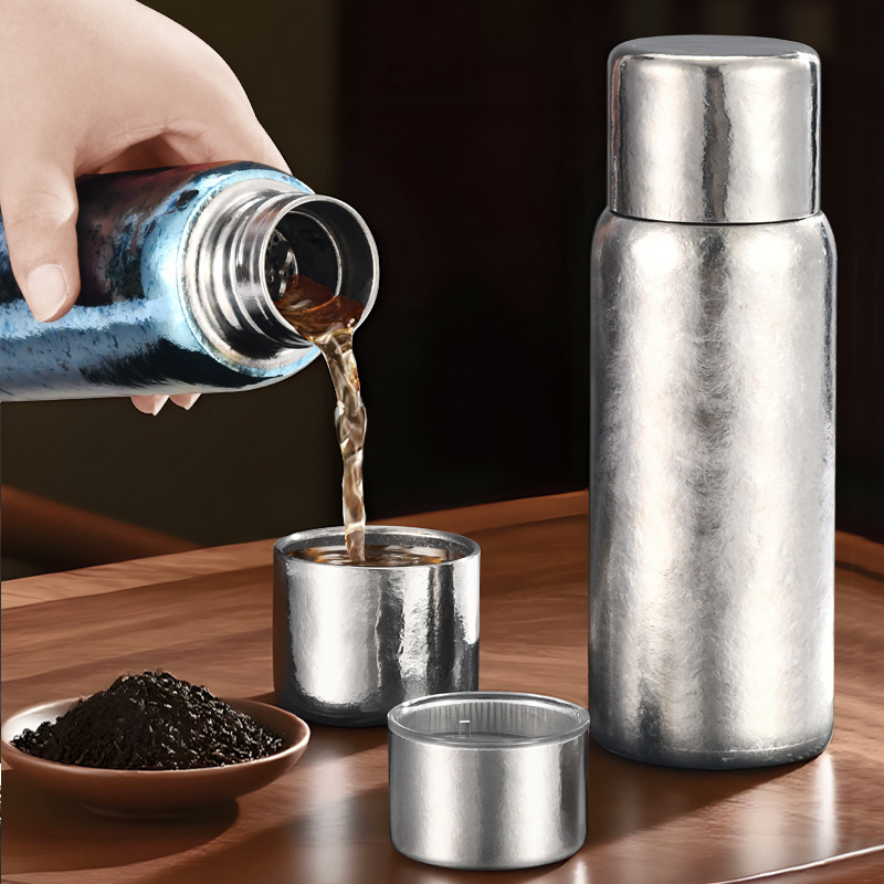 Pure Titanium Thermos Cup Gift Box with Magnetic Lid, Tea and Water Separation, High-End Gift, Business Gift, Suitable for Both Men and Women Pure Titanium Thermos Cup Gift Box with Magnetic Lid, Tea and Water Separation, High-End Gift, Business Gift, Suitable for Both Men and Women