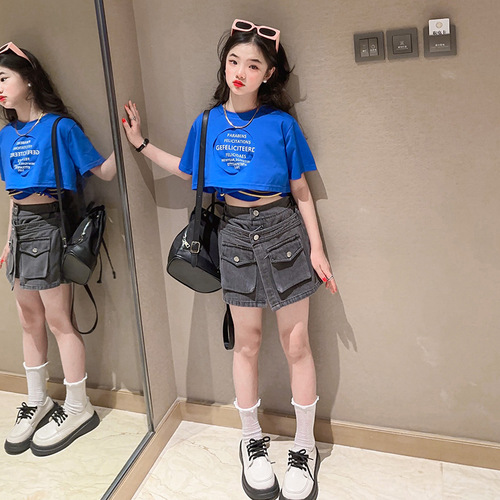 Girls Summer Fashion Casual Suit 2024 New Medium and Large Children Girls Short-sleeved T-shirt Denim Shorts Two-piece Set