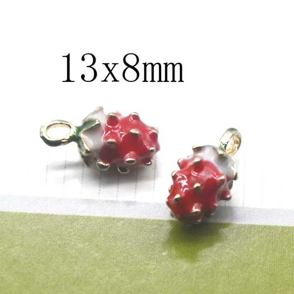 Direct Sales Wholesale Alloy Enamel 3D Realistic Three-Color Strawberry DIY Pendant Creative Trendy Accessories