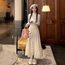 秋冬2025新款法式纯欲内搭针织连衣裙女收腰显瘦蕾丝拼接鱼尾长裙