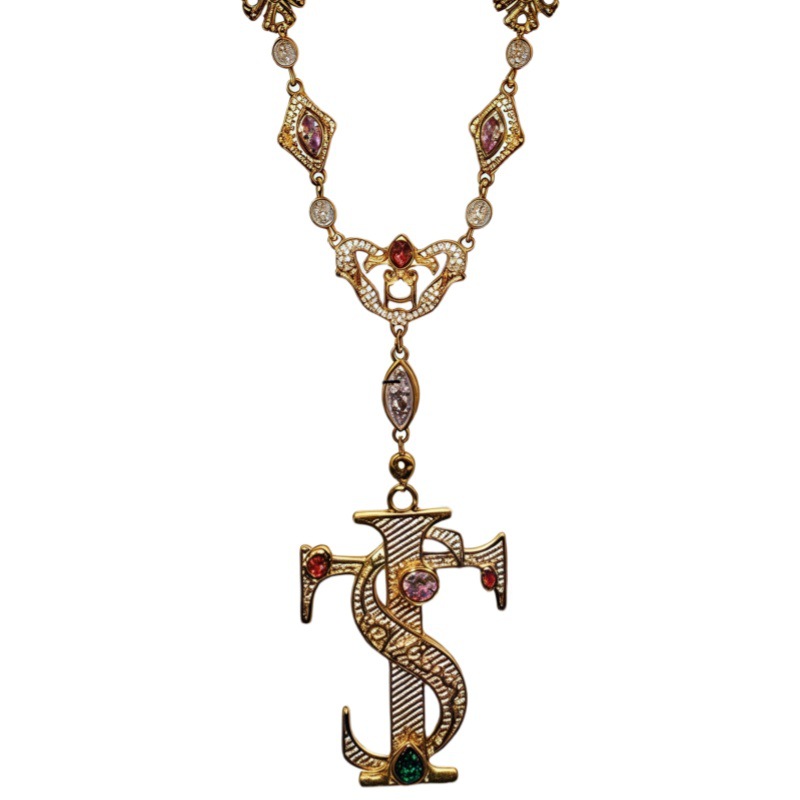 Collana con pendente a croce e zirconi per uomo in rame_voghion.com