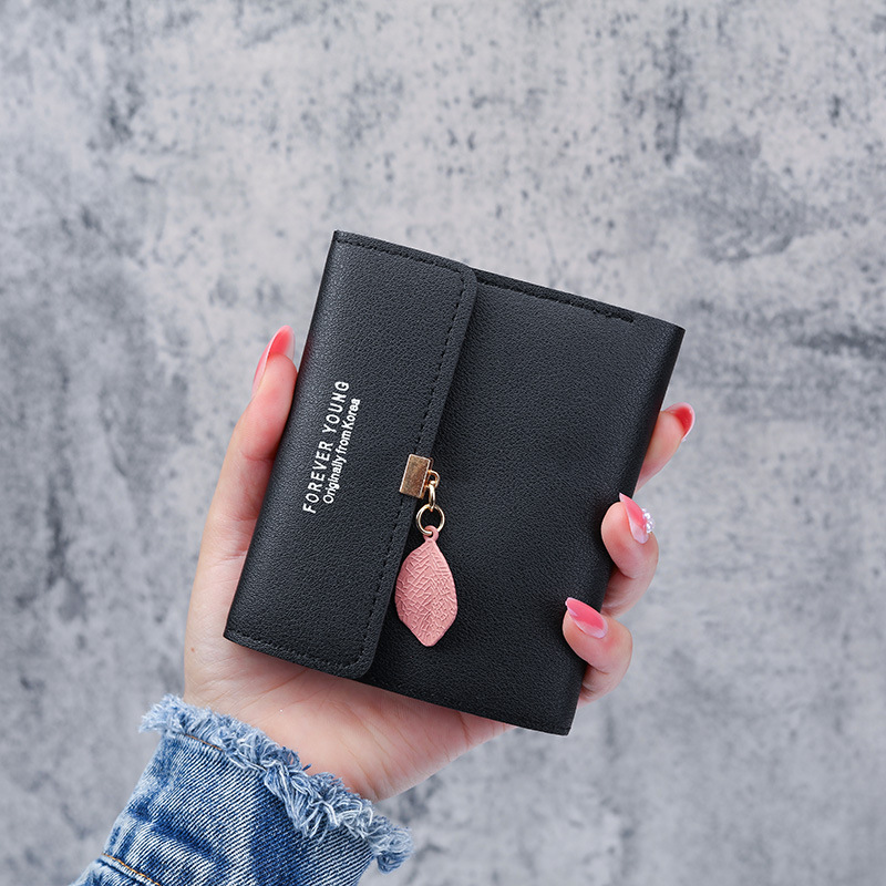 Monedero femenino plegable simple