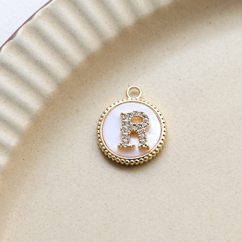3g Weight Shell, Zircon Inlay Material Charms, Jewelry Accessories Classification 1 Piece Quantity Copper Material Round, Letter Pattern Plating, Inlay Design Simple Style Style 1 Piece Copper Shell Zircon Round Letter 24