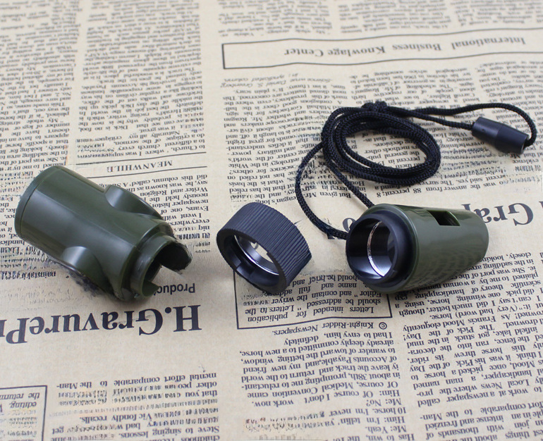 Universal plastic flashlight