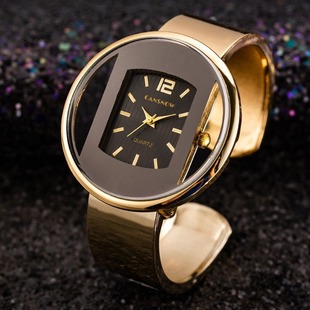 ���uͨ���Q�r���¿�Ůʿ�ֱ�䓎����C �n�泱���W��ʯӢ��