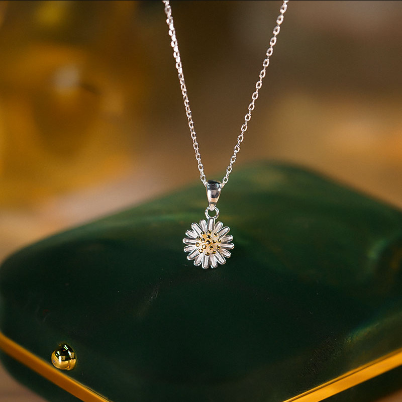 韩版时尚小雏菊项链女轻奢小众设计小清新森系女生花朵锁骨链配饰