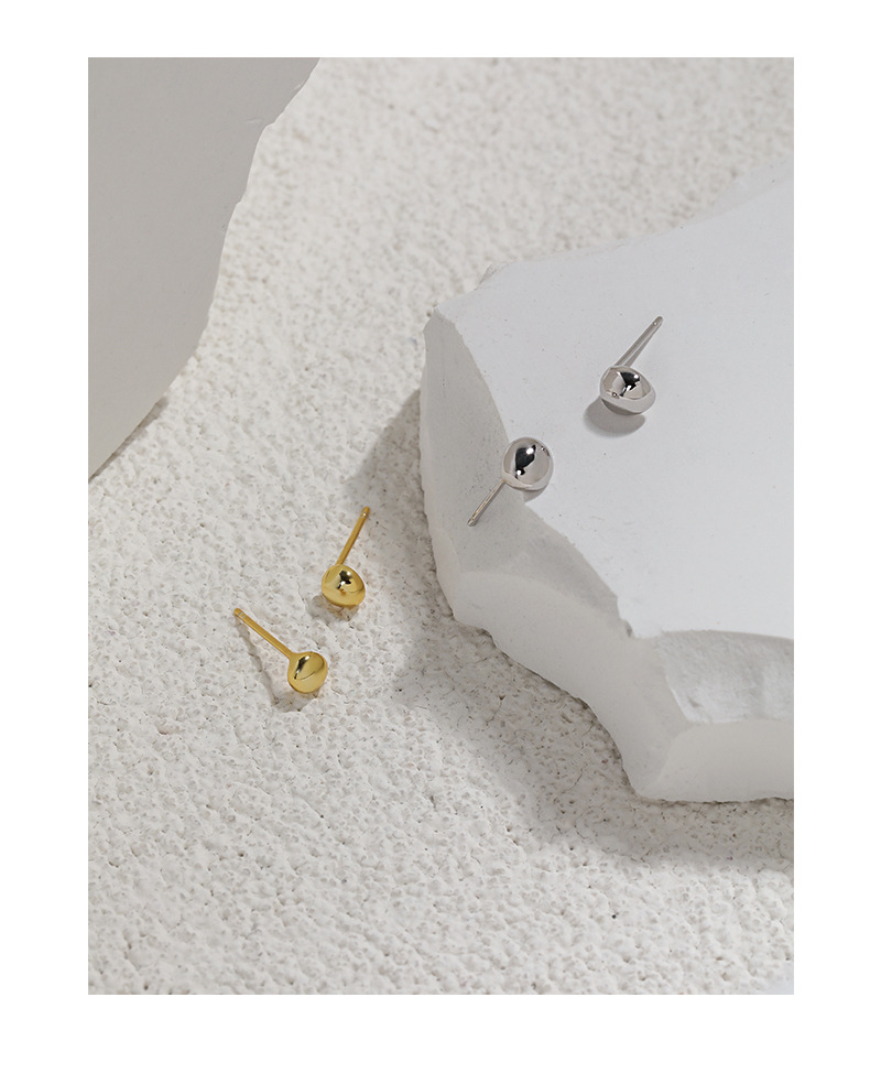 Simple Style Geometric Solid Color Sterling Silver Plating Ear Studs 1 Pair