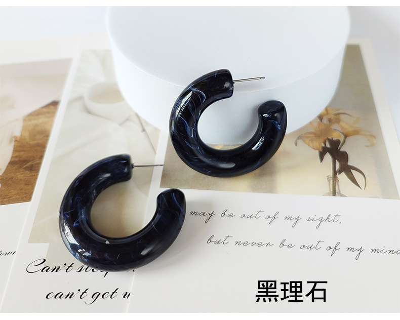 Letter Fashion Arylic No Inlaid Earrings display picture 5