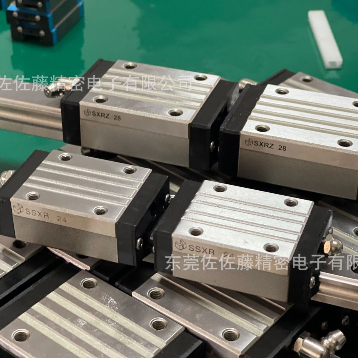 进口直线导轨滑块SSXR24 SSXR28 SSXR33 SSXRZ24 SSXRZ28 SSXRZ33