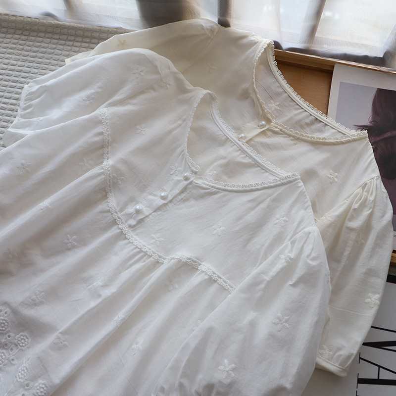 [Bizheng] 2024 Summer New Korean Lace Crewneck Short Sleeve Shirt Women's Joker Embroidered Doll Shirt Top 1739