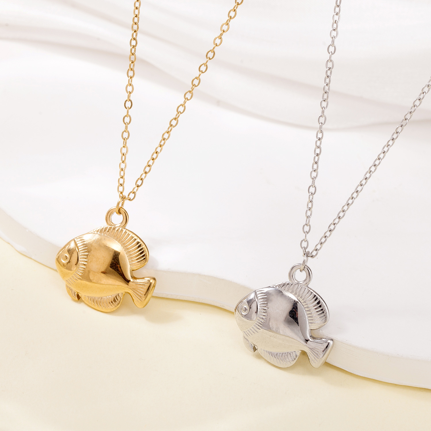 Pendant Necklace Classification Titanium Steel Chain Material Wholesale Jewelry Cute Simple Style Fish Titanium Steel Plating Cable Chain Pendant Necklace