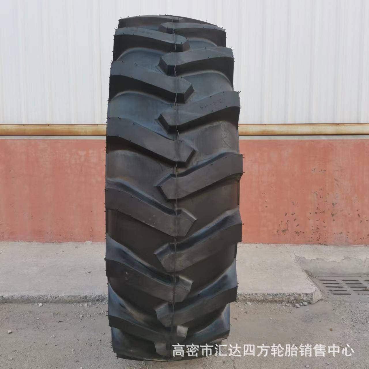 现货供应18.4-34加宽人字 农用拖拉机轮胎 收割机轮胎 批发零售