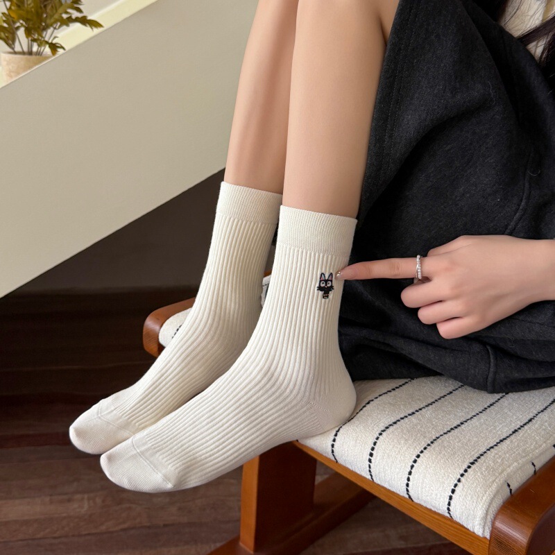 Autumn and winter double-needle micro-compression socks, women's mid-calf socks, Japanese-style animal cartoon design, popular cotton long socks, Zhuji socks Autumn and winter double-needle micro-compression socks, women's mid-calf socks, Japanese-style animal cartoon design, popular cotton long socks, Zhuji socks